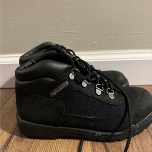 Boys Timberlands. Excellent condition.